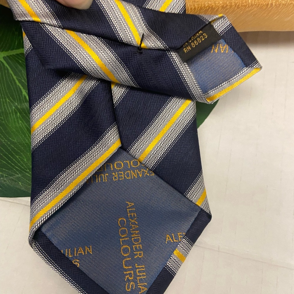 Alexander Julian Colours Striped Handmade Silk Tie - Picture 6 of 9